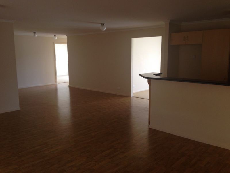 8 Scarborough Way, Mount Barker SA 5251