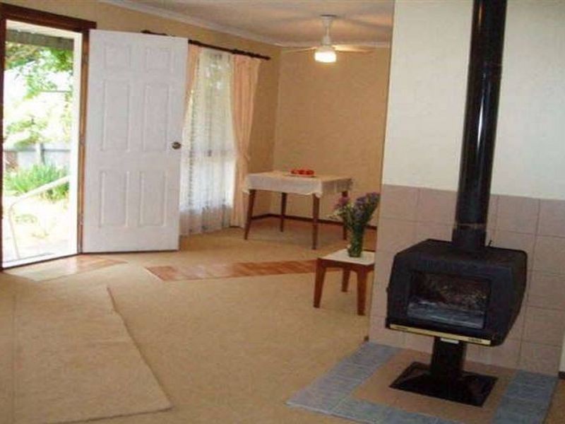 9 Druids Avenue, Mount Barker SA 5251