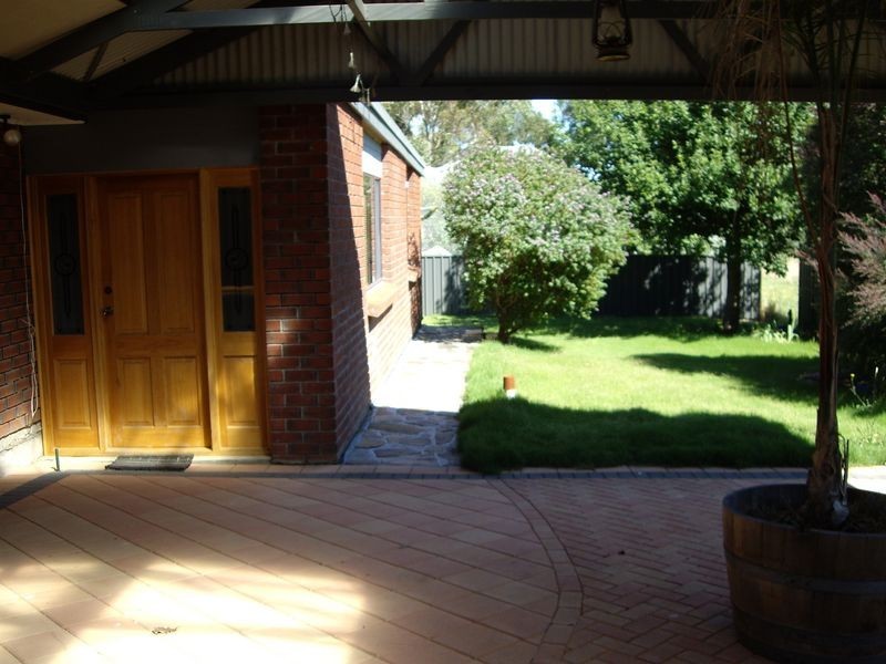 13 Battunga Road, Meadows SA 5201