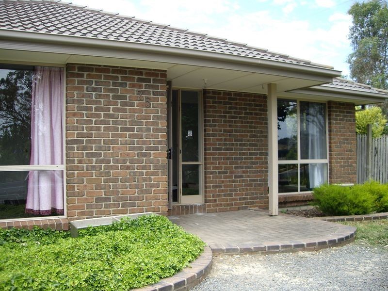 25 Donoghue Road, Mount Barker SA 5251