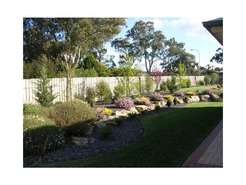 1 Mitton Court, Mount Barker SA 5251