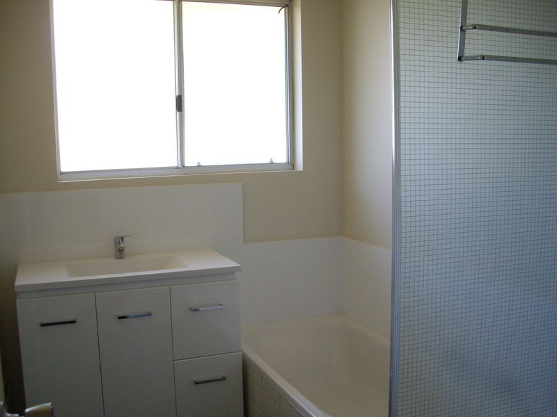 28 Lewis Avenue, Mount Barker SA 5251