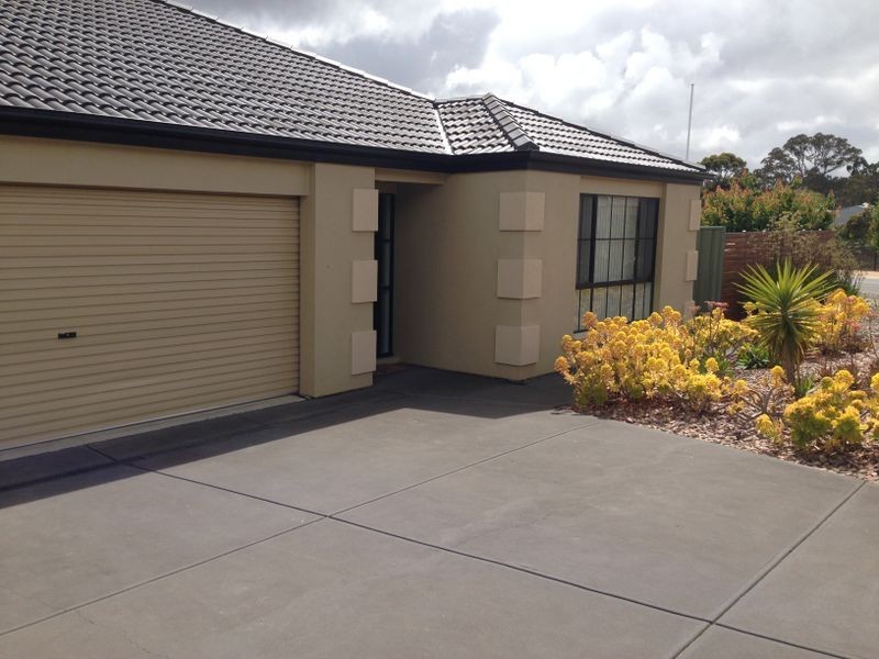 22 Barton Circuit, Mount Barker SA 5251