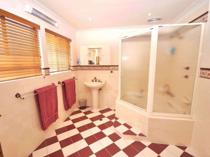 8 Knott Street, Mount Barker SA 5251