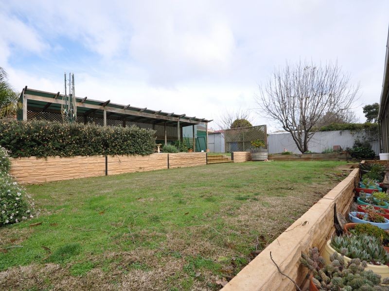 8 Knott Street, Mount Barker SA 5251