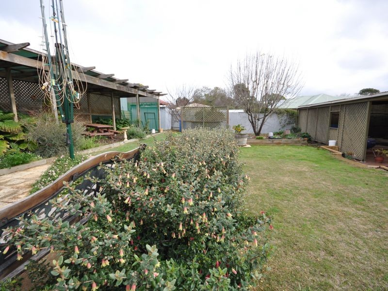 8 Knott Street, Mount Barker SA 5251
