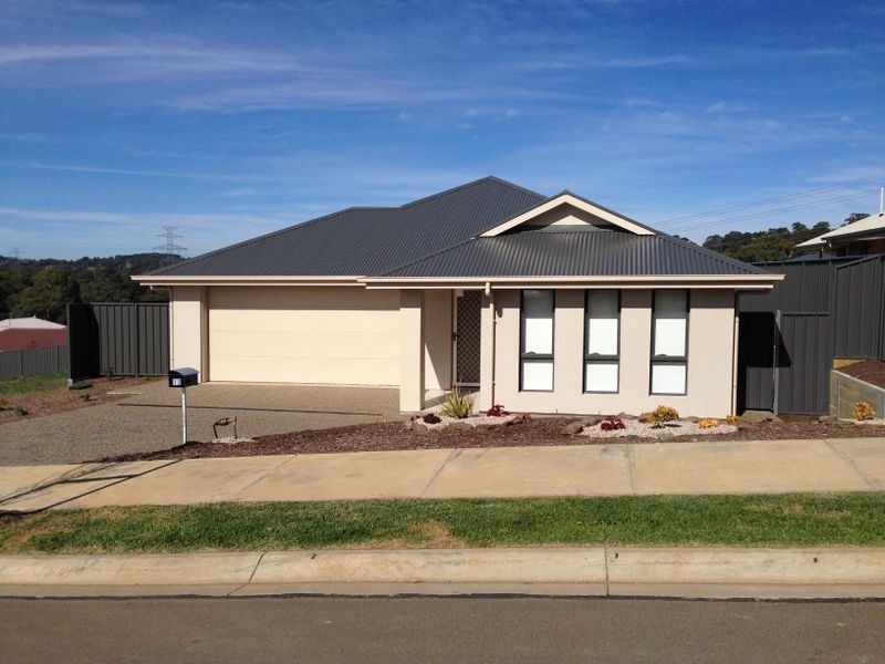 13 Saunders Close, Mount Barker SA 5251