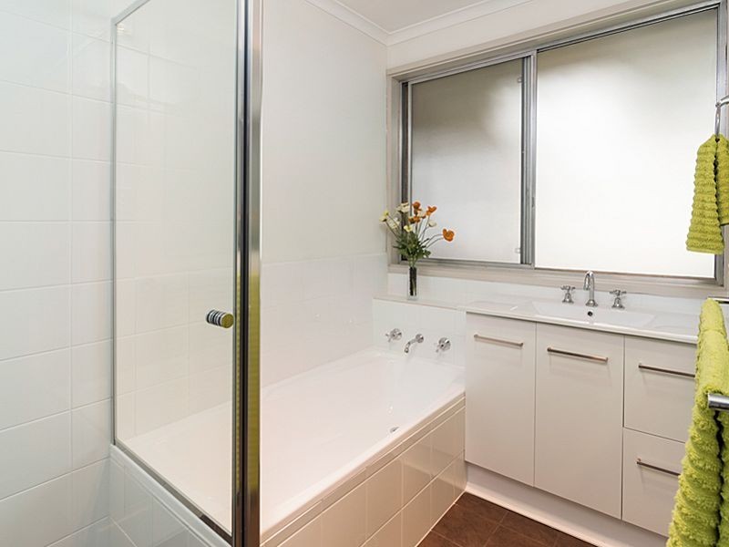 2 Jaensch Road, Hahndorf SA 5245