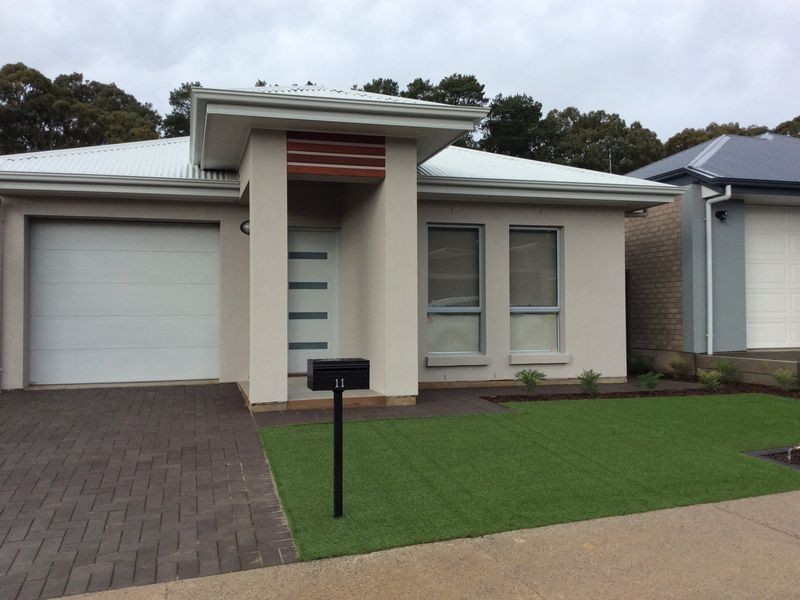 11 Cleland Street, Mount Barker SA 5251