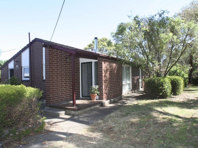 64 Victoria Road, Mount Barker SA 5251