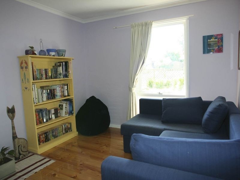 64 Victoria Road, Mount Barker SA 5251