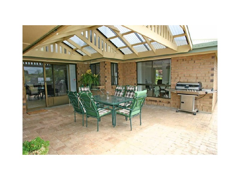 10 Uplands Street, Mount Barker SA 5251