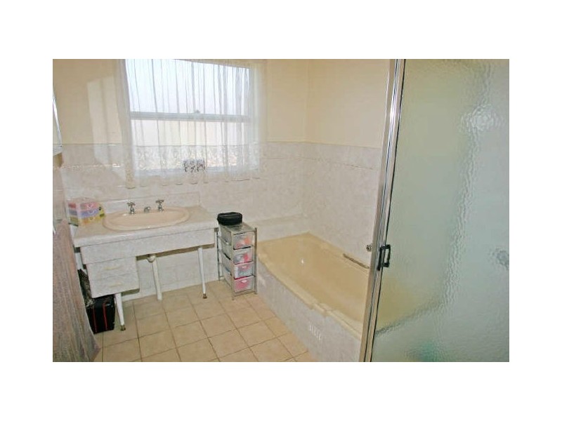 6 William Street, Woodside SA 5244