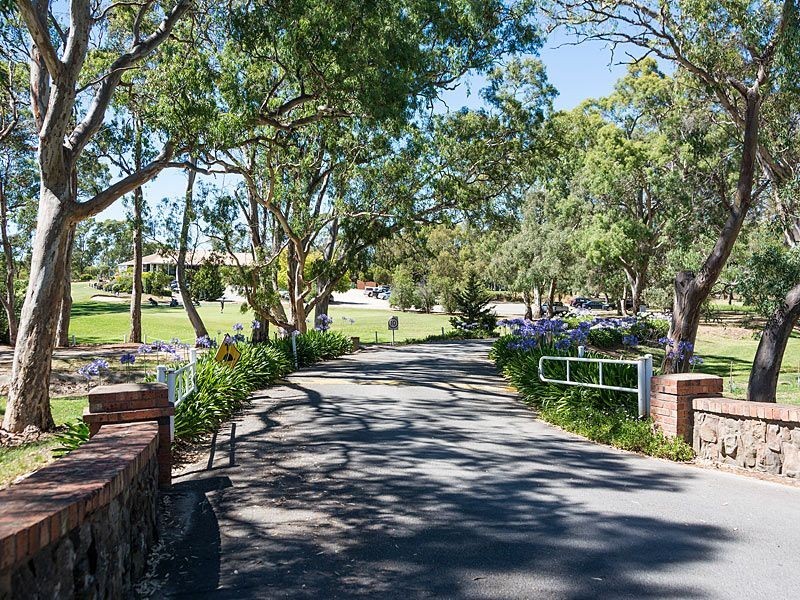 1 Scarborough Way, Mount Barker SA 5251