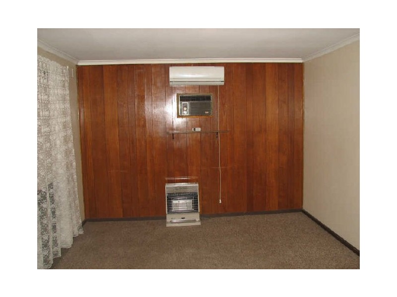 6 Adelaide Road, Mount Barker SA 5251