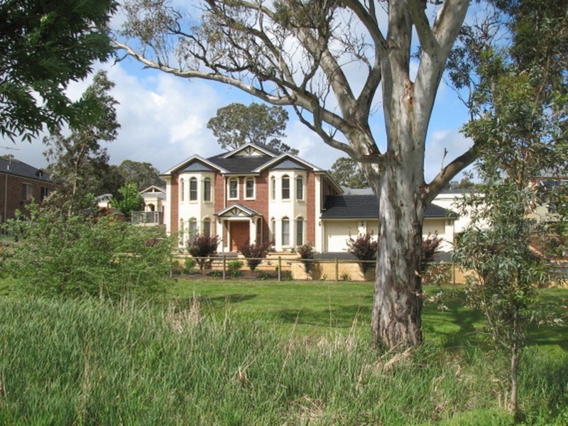 9 Fairfield Road, Mount Barker SA 5251