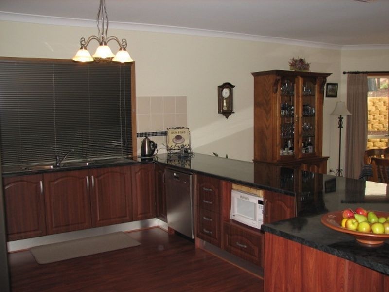 9 Fairfield Road, Mount Barker SA 5251