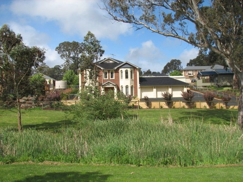 9 Fairfield Road, Mount Barker SA 5251