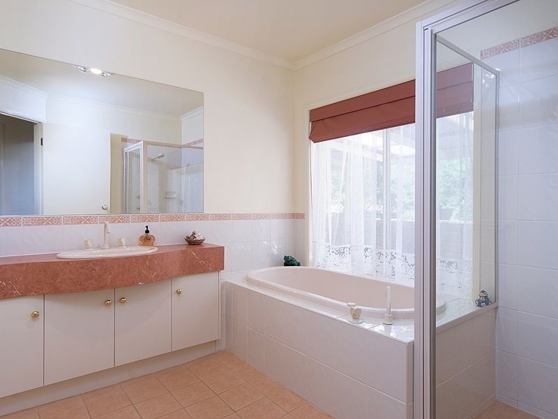 11 Lambert Court, Mount Barker SA 5251