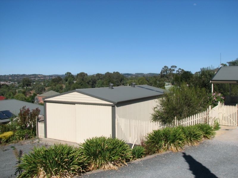 11A Duncan Crescent, Mount Barker SA 5251