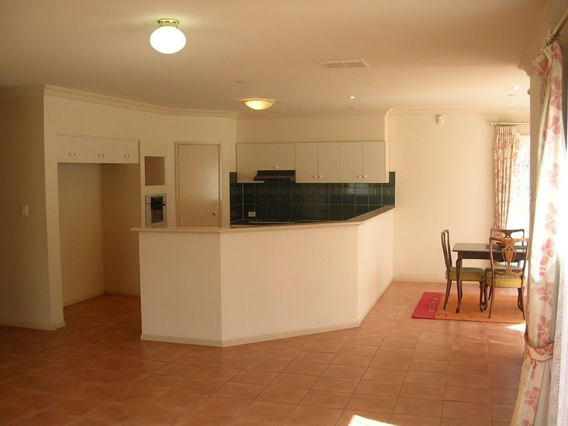 16 Cowan Avenue, Littlehampton SA 5250