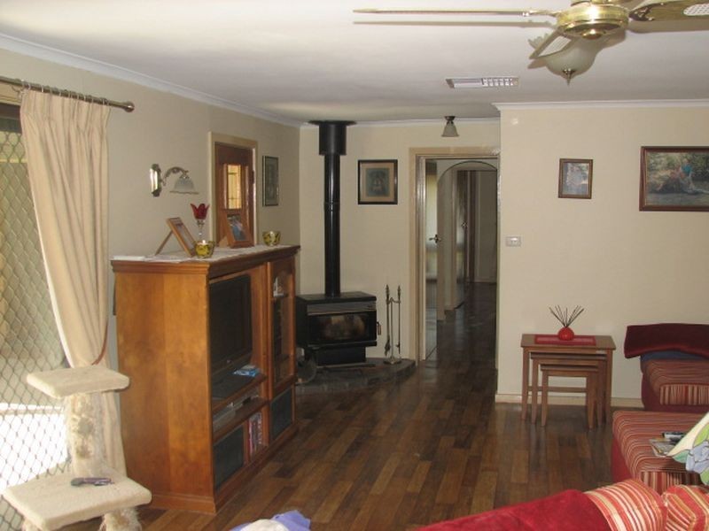 7 Downing Street, Mount Barker SA 5251