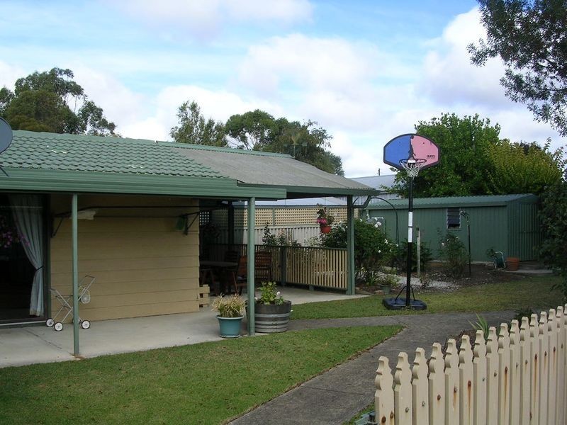 7 Downing Street, Mount Barker SA 5251