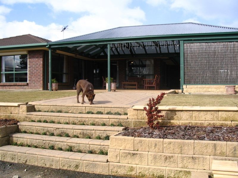 7 Evans Street (Off Felix St), Woodside SA 5244