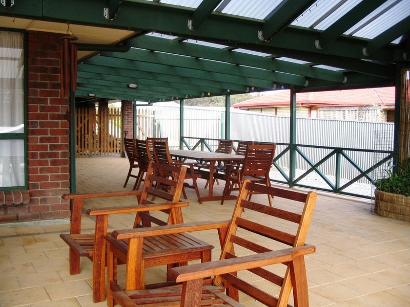 7 Evans Street (Off Felix St), Woodside SA 5244