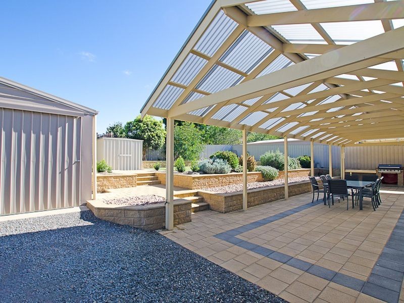 111 Hurling Drive, Mount Barker SA 5251