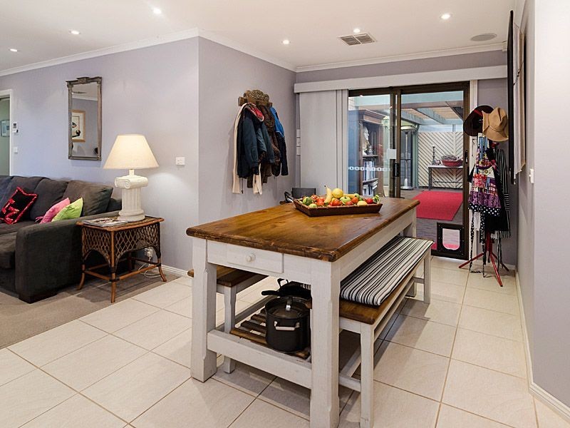 10 Uplands Street, Mount Barker SA 5251