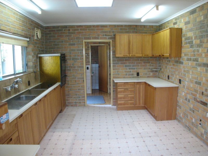 16 Hart Road, Mount Barker SA 5251