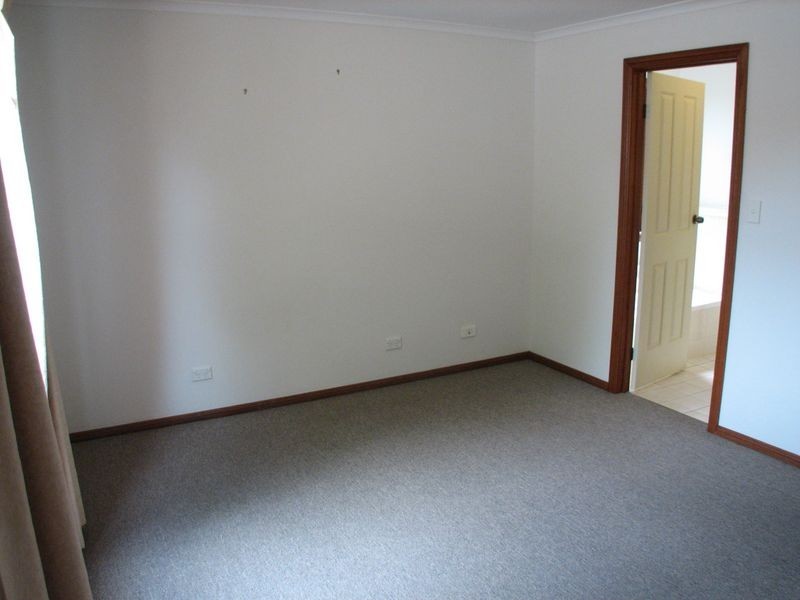 5A Sawyer Crescent, Mount Barker SA 5251