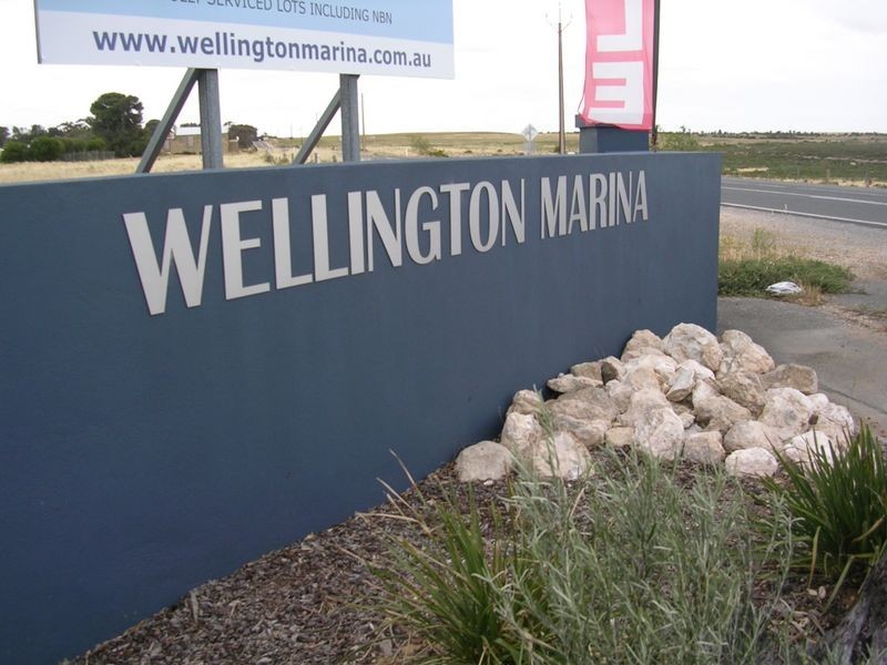 8 Seymour Drive, Wellington East SA 5259