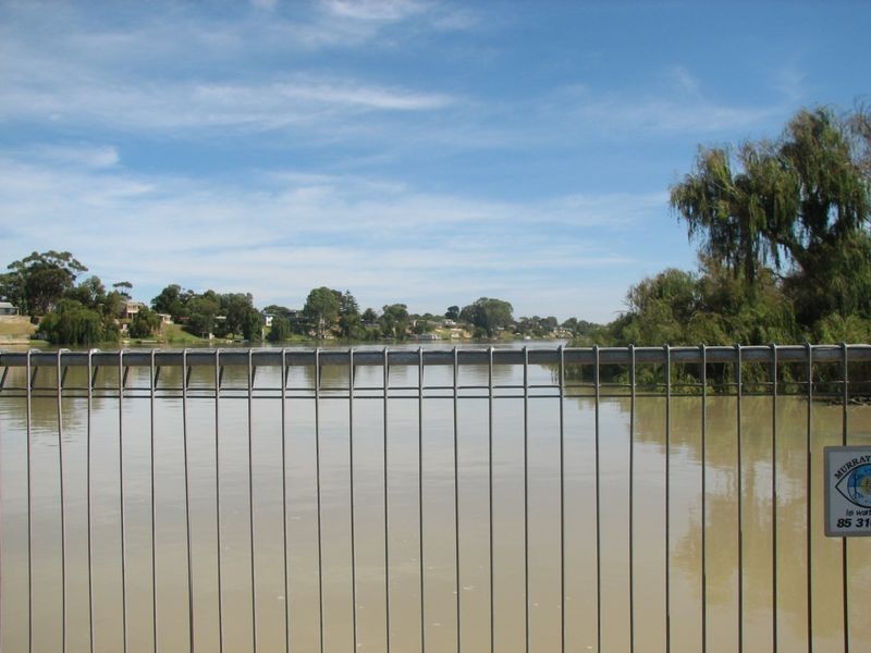 8 Seymour Drive, Wellington East SA 5259