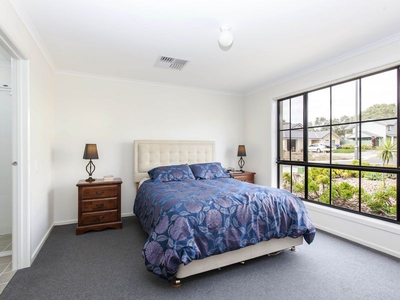22 Barton Circuit, Mount Barker SA 5251