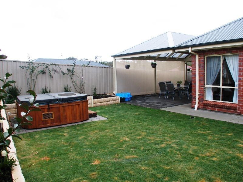 27 Melville Street, Mount Barker SA 5251
