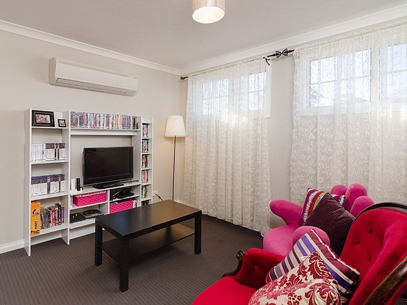 9 Pollard Street, Mount Barker SA 5251
