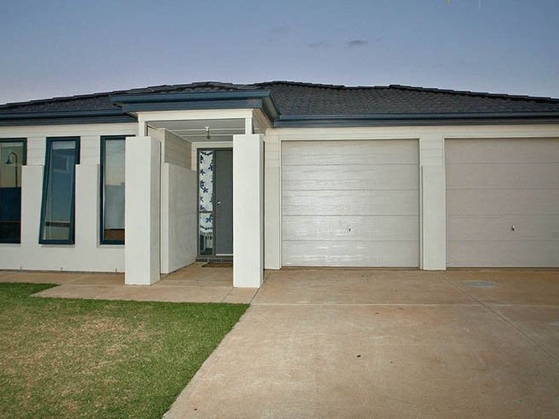 12 Oriana Drive, Sellicks Beach SA 5174