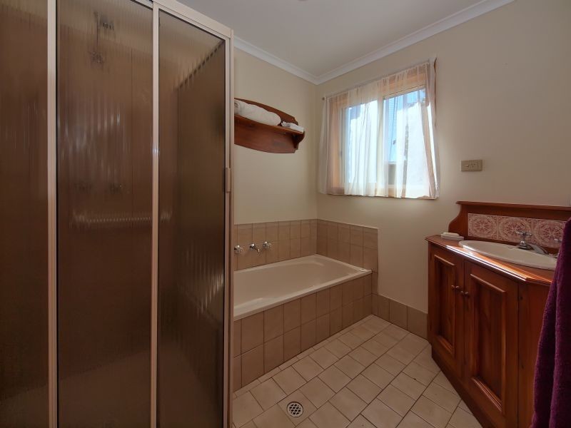 1A Sims Road, Mount Barker SA 5251