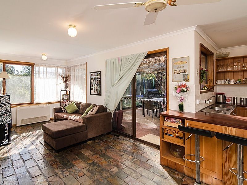 8 Acacia Street, Mount Barker SA 5251