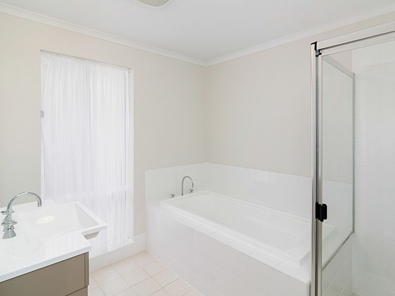 21 Highland Street, Mount Barker SA 5251
