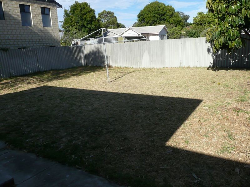 18a Smith Street, Beaconsfield WA 6162
