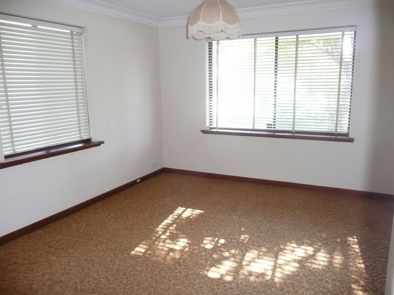 18a Smith Street, Beaconsfield WA 6162