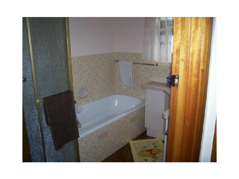 18 Hakea Street, Mount Gambier SA 5290