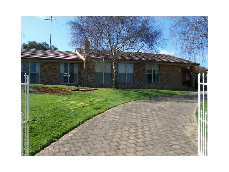 10 Noora Court, Mount Gambier SA 5290