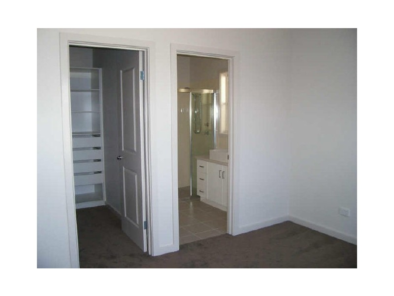 2/48 Wehl street North, Mount Gambier SA 5290