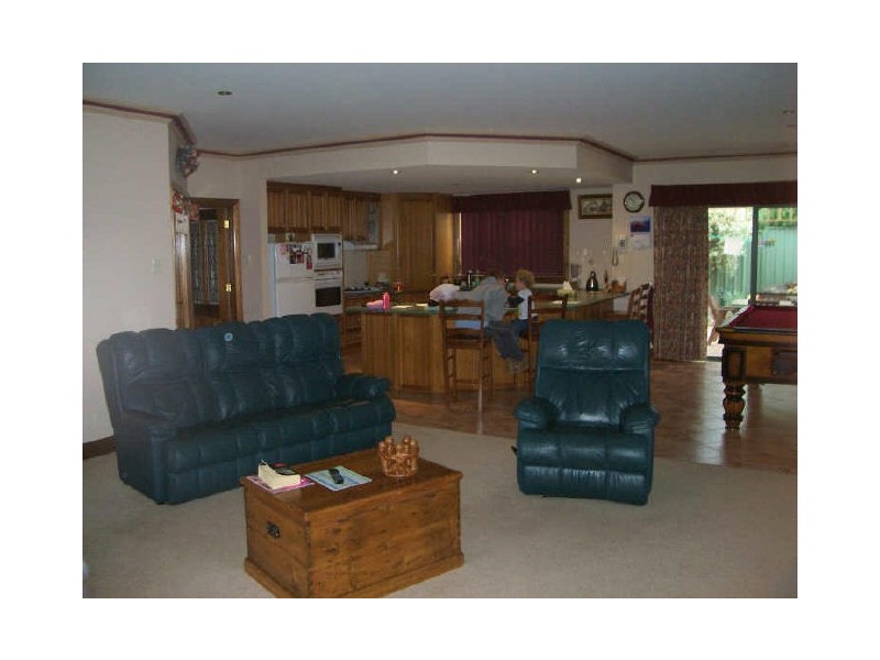 2 Max Young Drive, Mount Gambier SA 5290