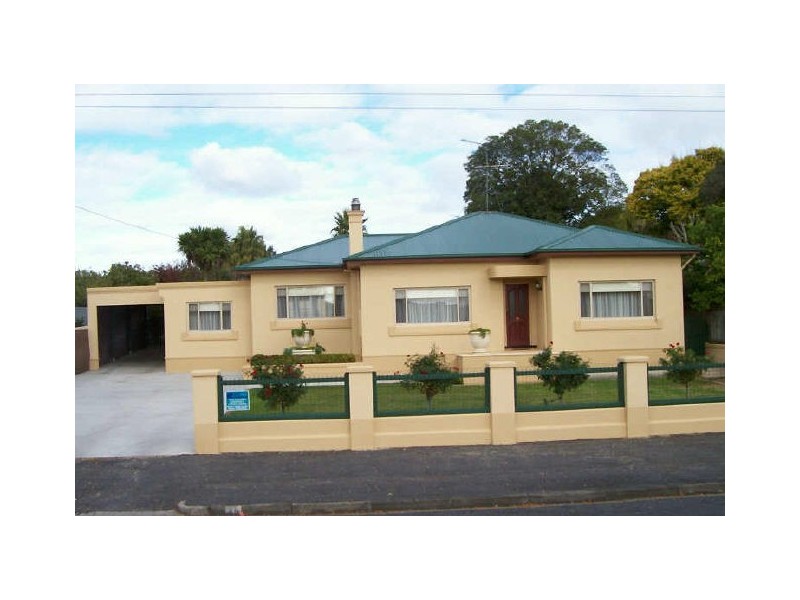 24 Boandik Terrace, Mount Gambier SA 5290