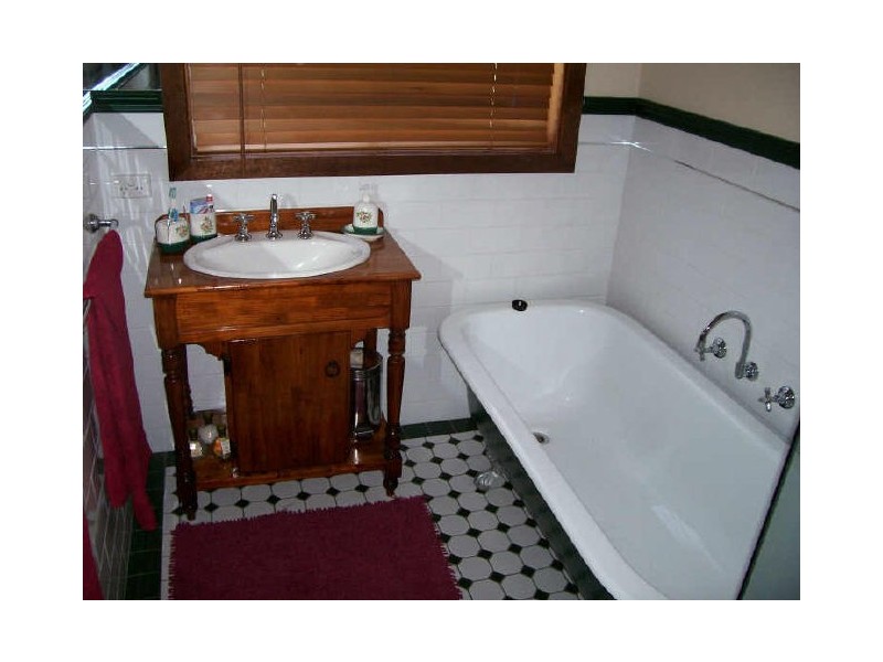 24 Boandik Terrace, Mount Gambier SA 5290